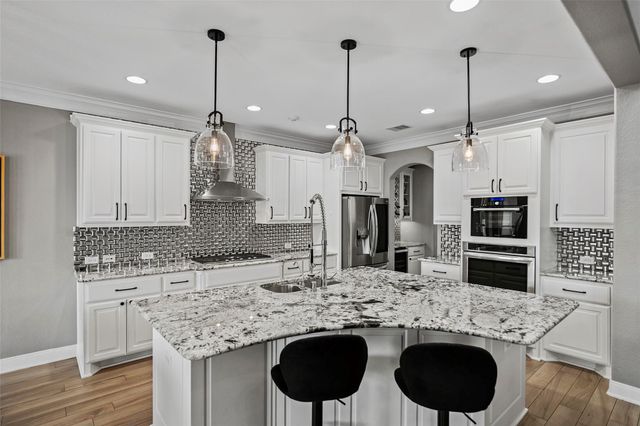 42 Shallowford Place, Tomball, TX 77375