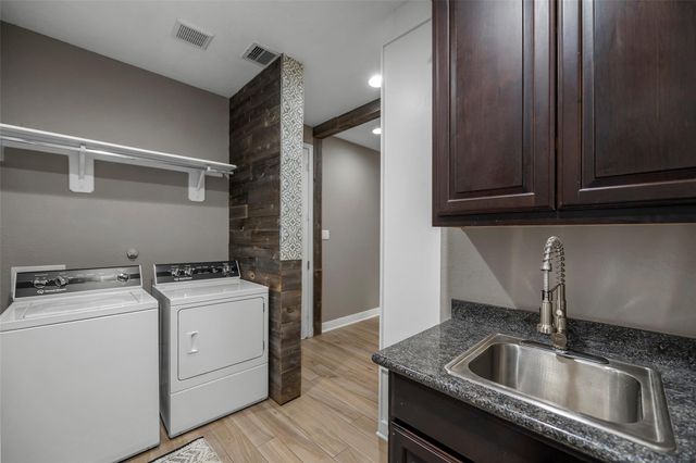 42 Shallowford Place, Tomball, TX 77375