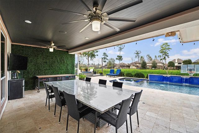 42 Shallowford Place, Tomball, TX 77375