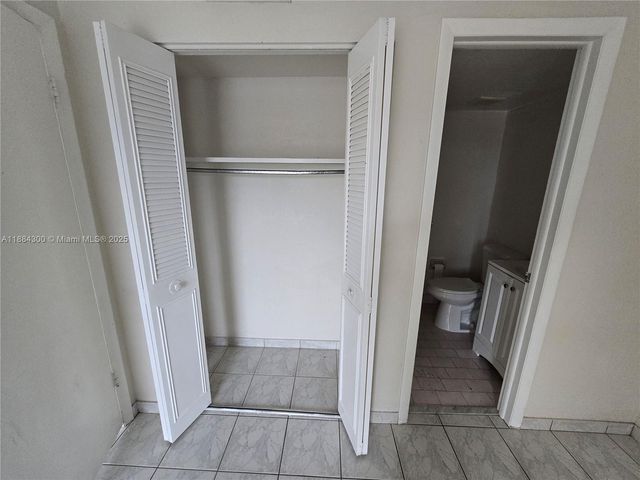 4715 NW 7th St 410-2, Miami, FL 33126