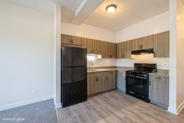 4752 S Wabash Avenue 102, Chicago, IL 60615