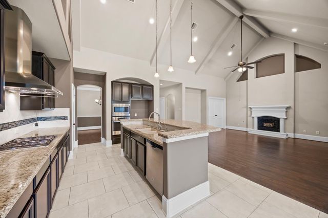 13403 Sunset Bay Lane, Pearland, TX 77584
