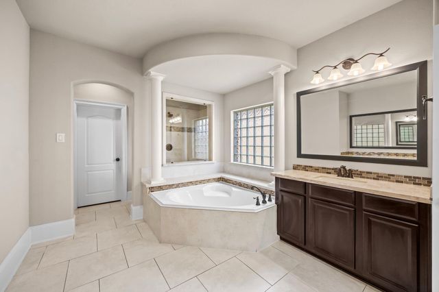 13403 Sunset Bay Lane, Pearland, TX 77584