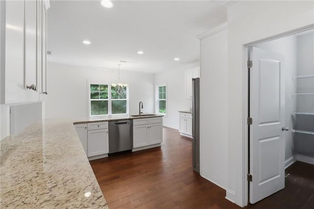 48 Cureton Lane, Moreland, GA 30259