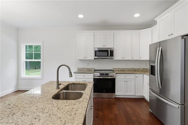 48 Cureton Lane, Moreland, GA 30259