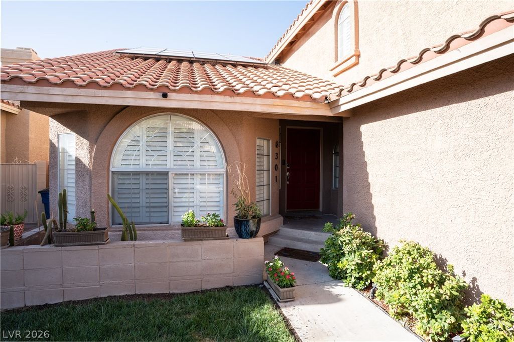 8301 Hollow Wharf Drive, Las Vegas, NV 89128 — photo 3
