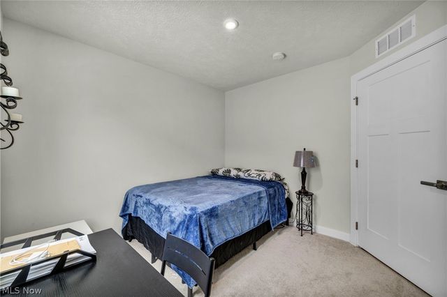 141 W Spring Drive, Elyria, OH 44035