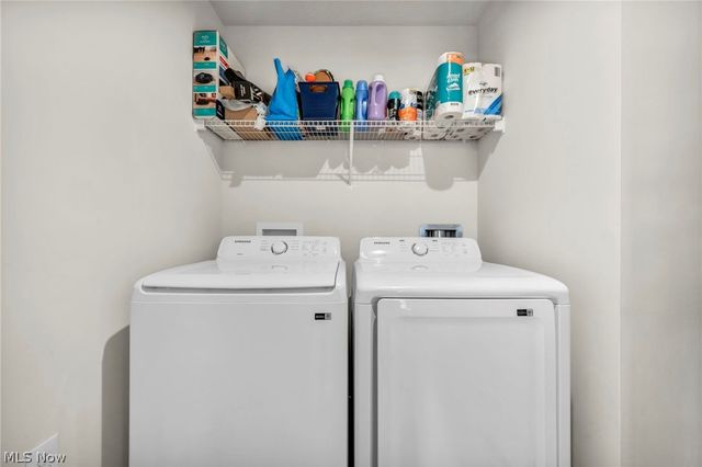 141 W Spring Drive, Elyria, OH 44035