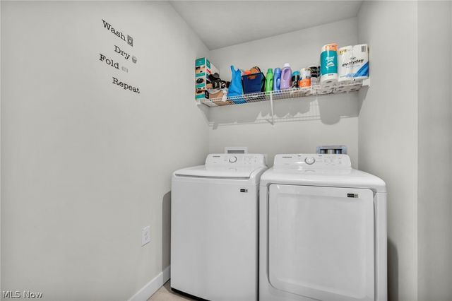 141 W Spring Drive, Elyria, OH 44035