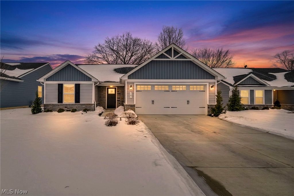 141 W Spring Drive, Elyria, OH 44035