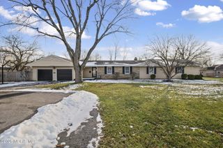 1521 Middle Court, Findlay, OH 45840