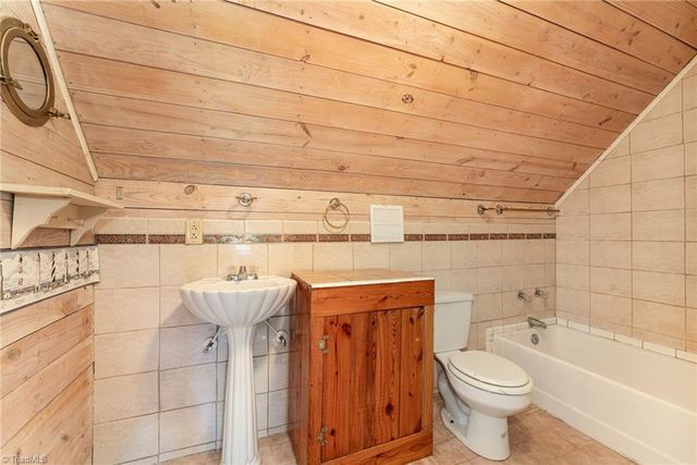 1416 Southmont Drive, Asheboro, NC 27205