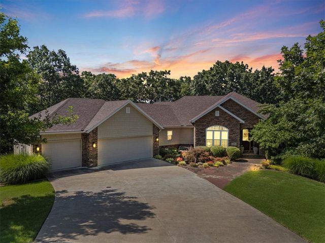 5 Dunbarton Place, Bella Vista, AR 72715
