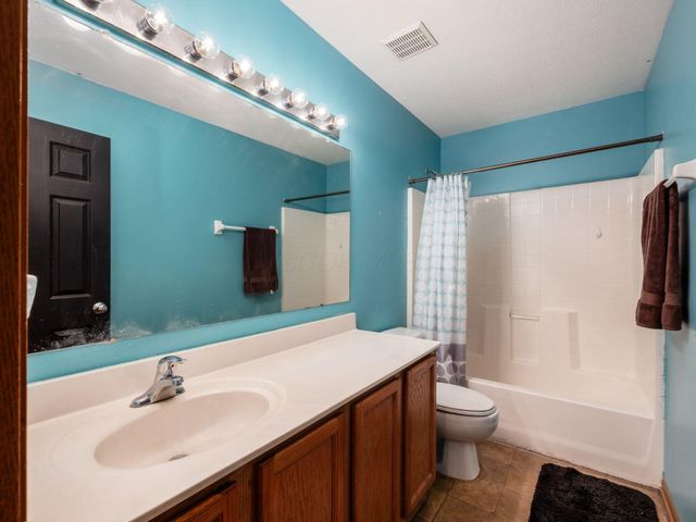 4027 Boyer Ridge Drive, Canal Winchester, OH 43110