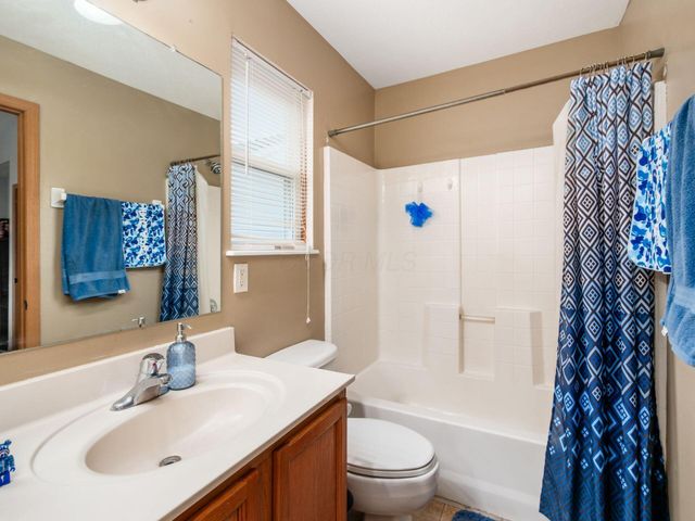 4027 Boyer Ridge Drive, Canal Winchester, OH 43110