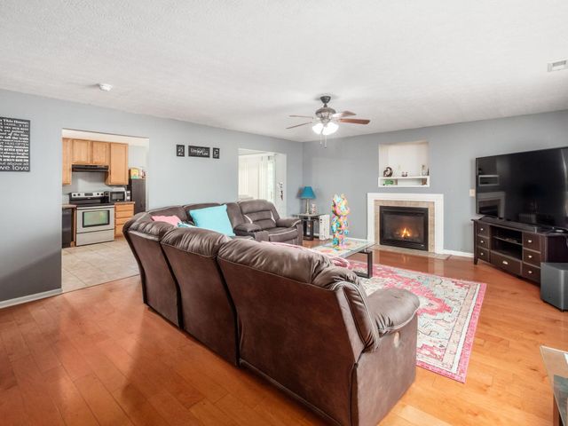 4027 Boyer Ridge Drive, Canal Winchester, OH 43110