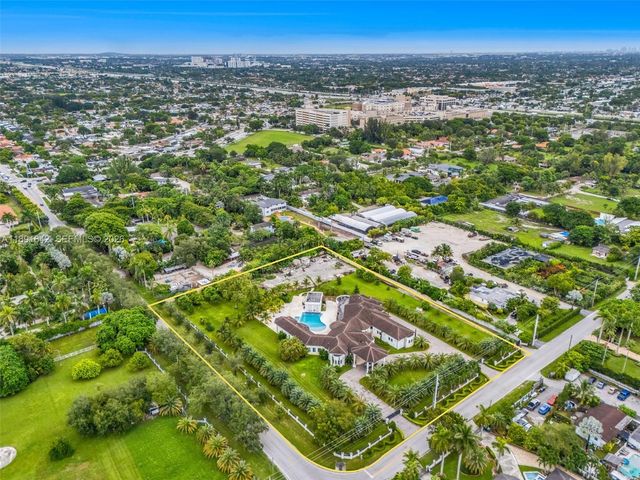12175 SW 45th St, Miami, FL 33175