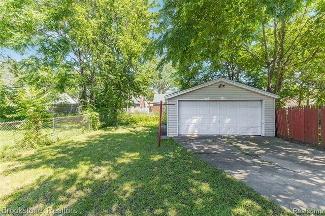 20214 Greeley Street, Highland Park, MI 48203