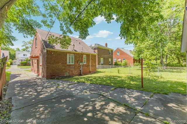 20214 Greeley Street, Highland Park, MI 48203