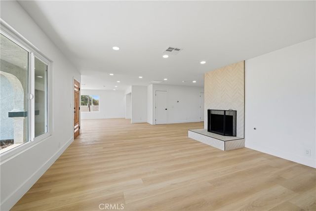 20950 Warren, Perris, CA 92570