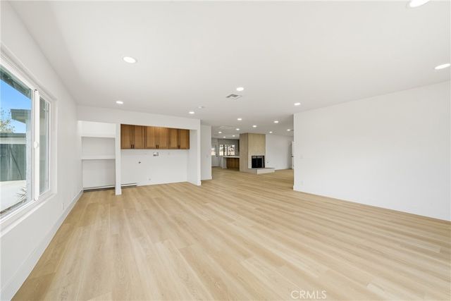 20950 Warren, Perris, CA 92570