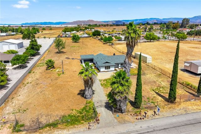 20950 Warren, Perris, CA 92570