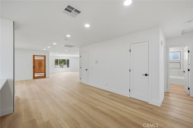 20950 Warren, Perris, CA 92570