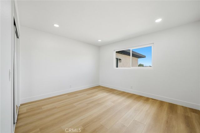 20950 Warren, Perris, CA 92570