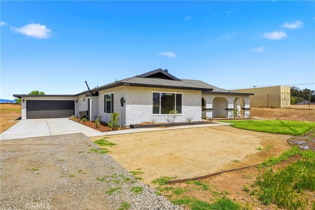 20950 Warren, Perris, CA 92570