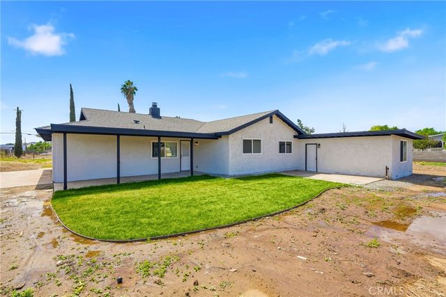 20950 Warren, Perris, CA 92570