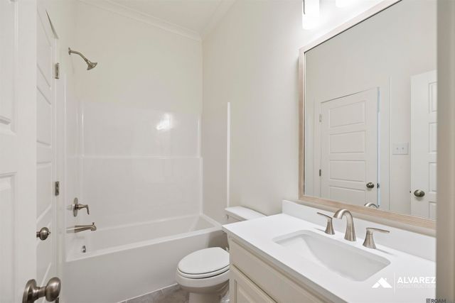 10141 Sanctuary Oaks Dr, Baton Rouge, LA 70817