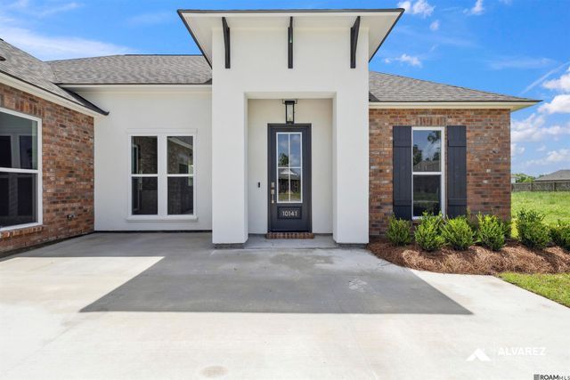 10141 Sanctuary Oaks Dr, Baton Rouge, LA 70817