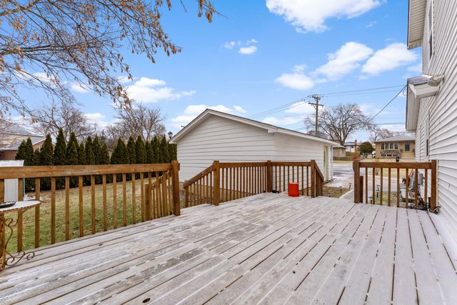 724 Junior Terrace, Elmhurst, IL 60126