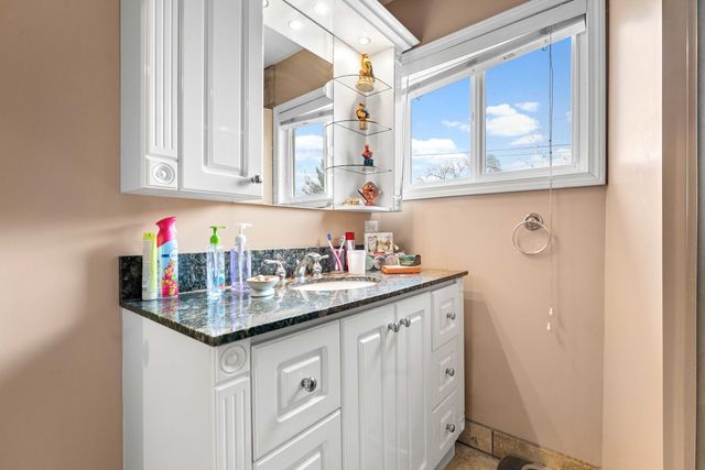 724 Junior Terrace, Elmhurst, IL 60126