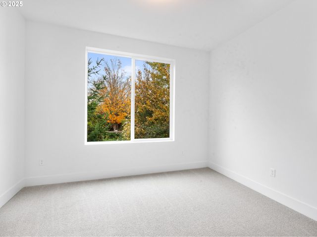 3560 N Haight Ave 6, Portland, OR 97227