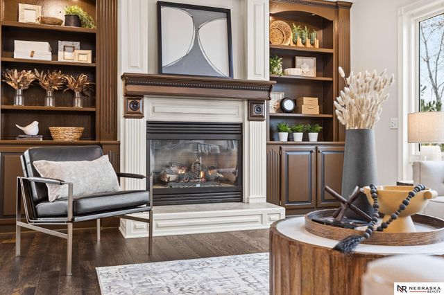 20009 Elkhorn Ridge Drive, Omaha, NE 68022