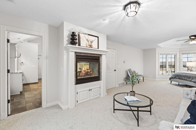 20009 Elkhorn Ridge Drive, Omaha, NE 68022