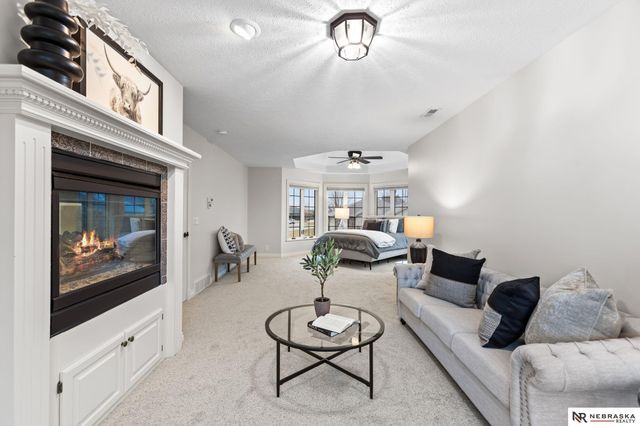 20009 Elkhorn Ridge Drive, Omaha, NE 68022