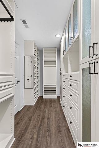 20009 Elkhorn Ridge Drive, Omaha, NE 68022