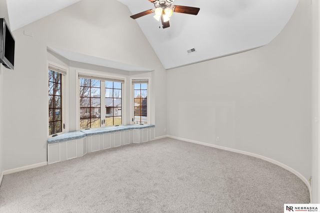 20009 Elkhorn Ridge Drive, Omaha, NE 68022