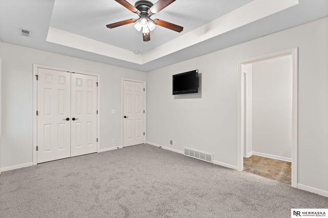 20009 Elkhorn Ridge Drive, Omaha, NE 68022