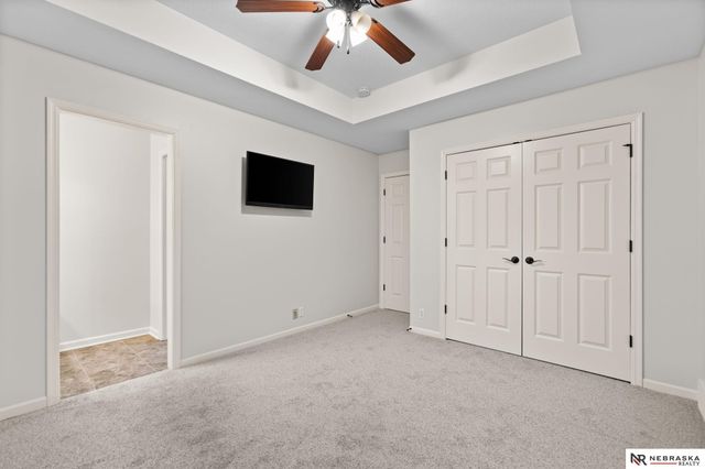 20009 Elkhorn Ridge Drive, Omaha, NE 68022