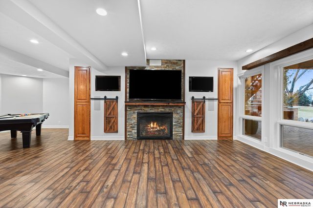 20009 Elkhorn Ridge Drive, Omaha, NE 68022