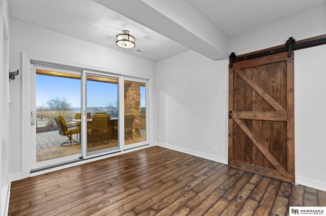 20009 Elkhorn Ridge Drive, Omaha, NE 68022