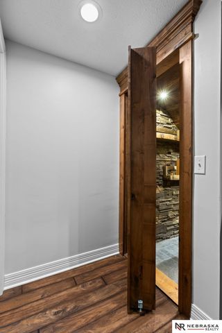 20009 Elkhorn Ridge Drive, Omaha, NE 68022