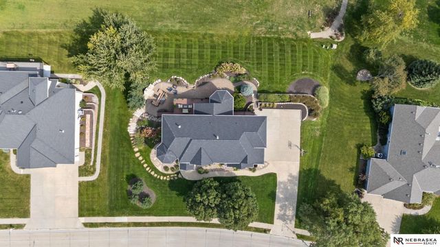 20009 Elkhorn Ridge Drive, Omaha, NE 68022