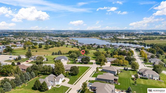 20009 Elkhorn Ridge Drive, Omaha, NE 68022