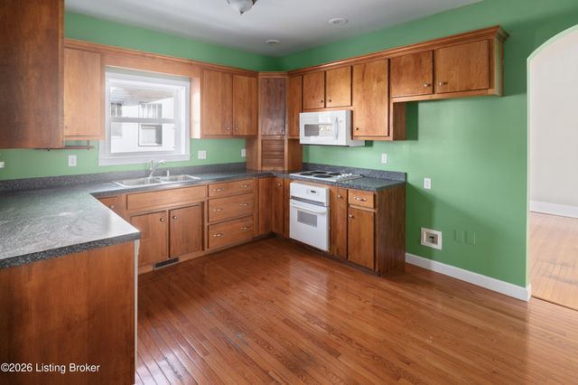 136 Riverside Dr, Bloomfield, KY 40008