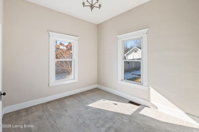 136 Riverside Dr, Bloomfield, KY 40008