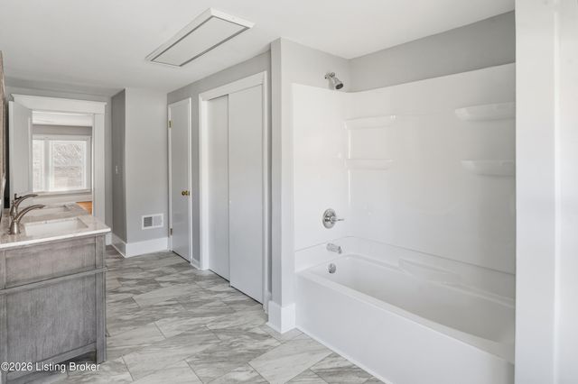 136 Riverside Dr, Bloomfield, KY 40008